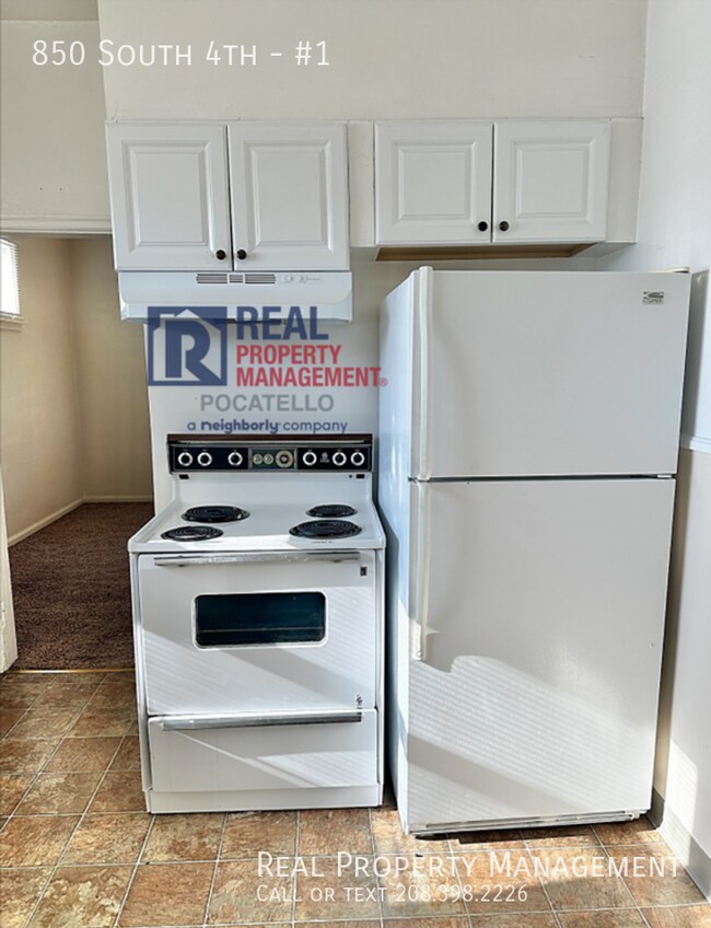 Foto del edificio - 2 bedroom 1 bath apartment - Within walkin...