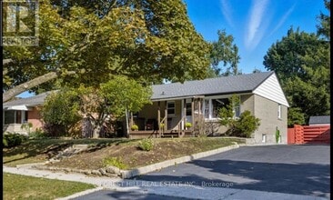 Building Photo - 27 Broadmoor Ave