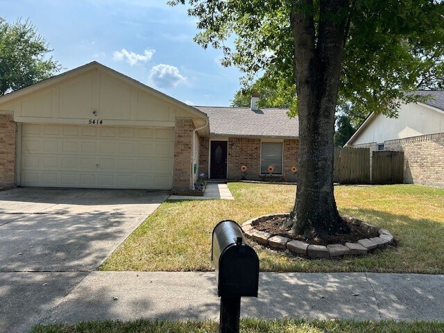 Foto principal - 5414 Fawn Trail Ln