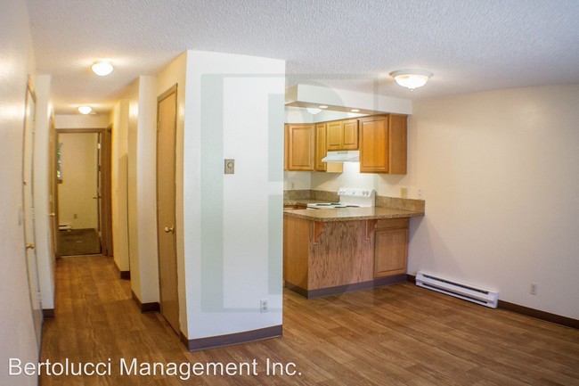 Foto del edificio - 5200-5208 Windsor Island Rd N