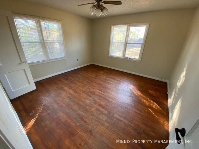 Foto del edificio - 3007 32nd St