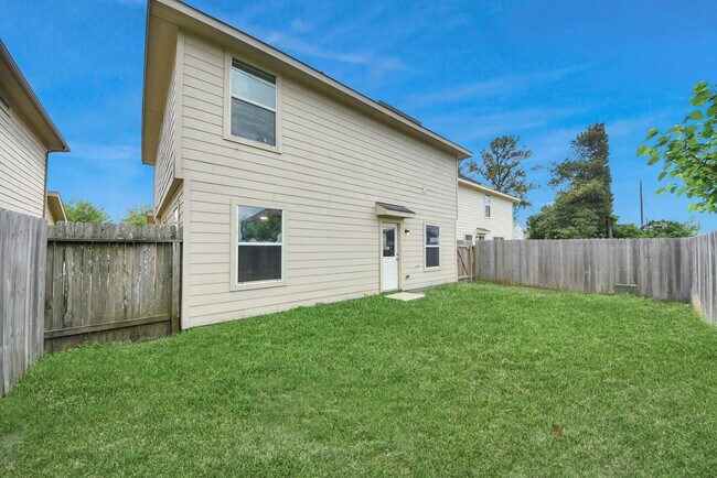 Foto del edificio - 882 Darbydale Crossing Ln