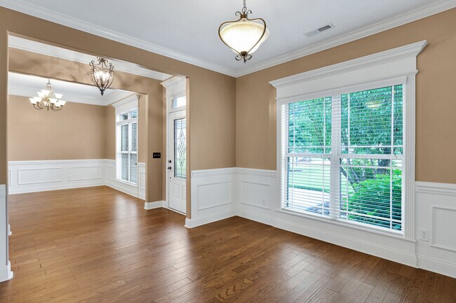 Building Photo - 204 Johnny Barber Dr