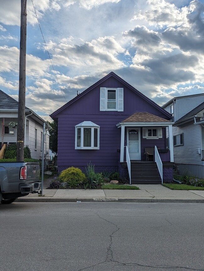 Building Photo - 9451 Gallagher St