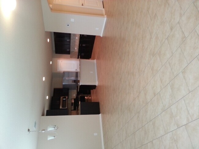 Building Photo - 10237 Metz Vly