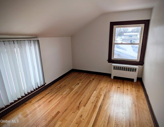 Foto del edificio - 1735 Western Ave