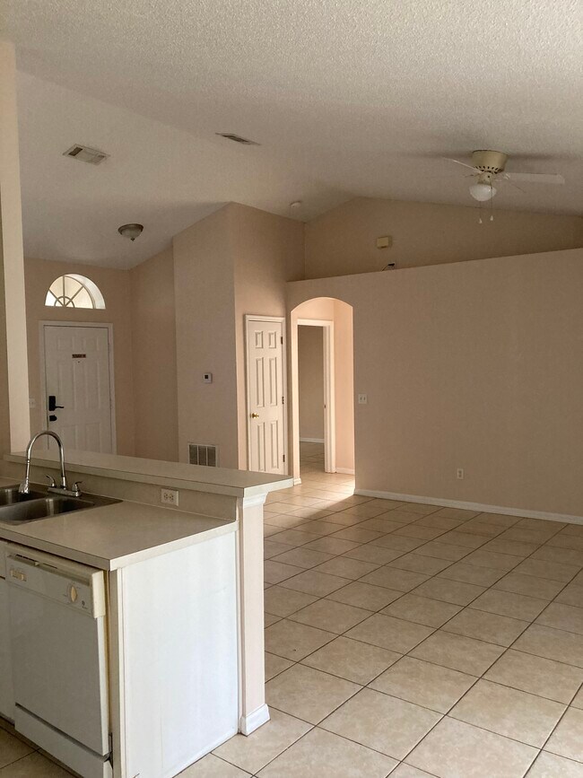 Building Photo - 2742 Cullens Ct