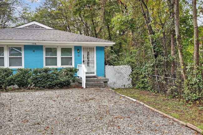 Building Photo - 106 McKennell Dr Building Photo - 106 McKennell Dr