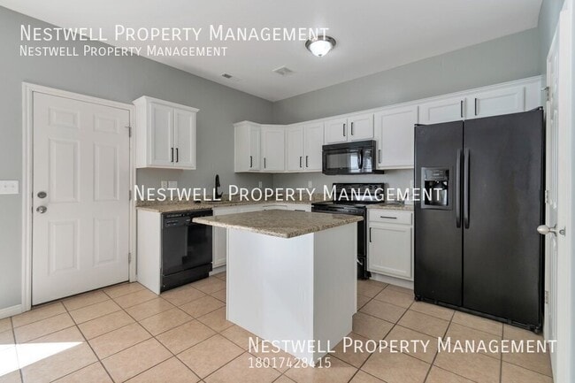 Building Photo - Fantastic 3-bed Townhome in Vibrant Daybreak