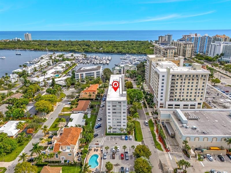 Primary Photo - 2555 NE 11th St