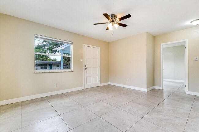 Foto del edificio - 2210 NW 5th St