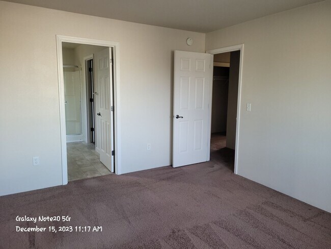 Building Photo - 2373 Kamerin Ln