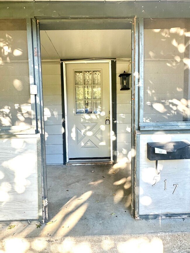 Foto del edificio - Adorable 2 Bed/ 1 Bath Home in Republic, MO!