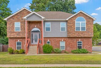 Building Photo - 1227 Brigade Dr
