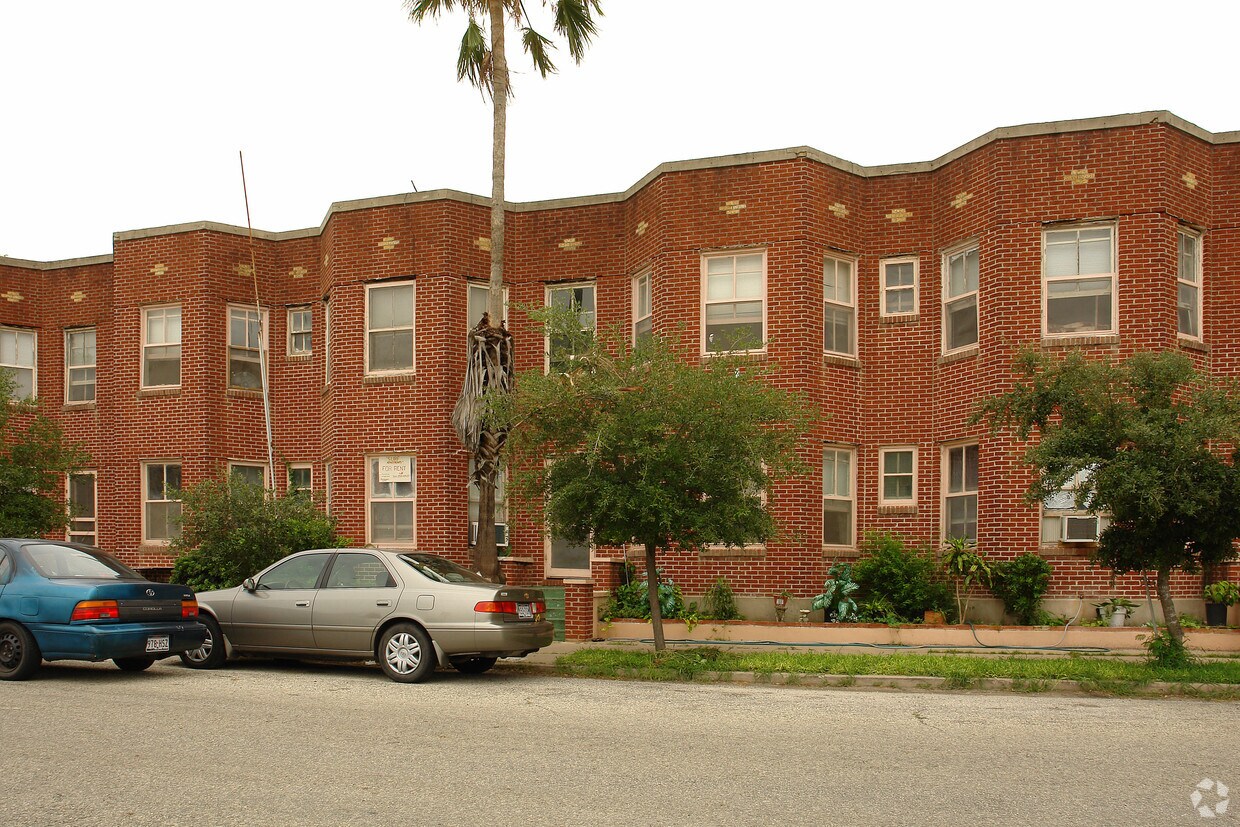 Foto del edificio - 1301 N Water St