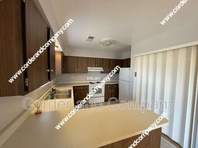 Foto del edificio - 4103 Leon Grande Ave SE