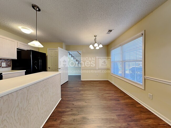 Foto del edificio - 909 Pecan Ridge Circle
