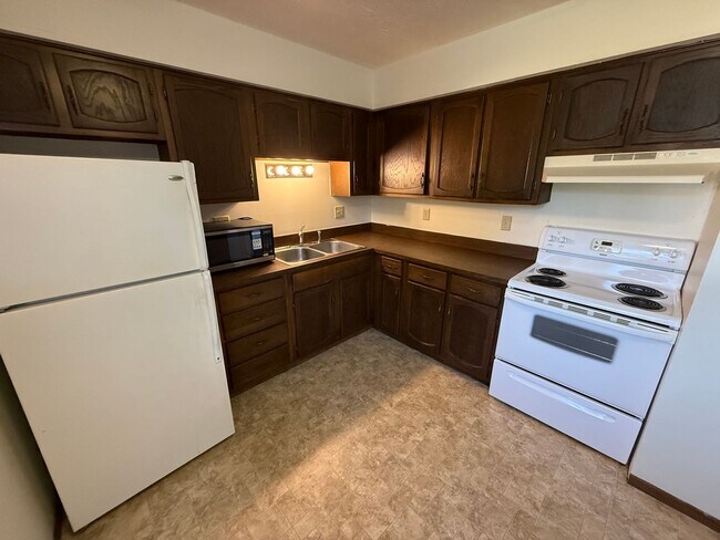 Foto del edificio - 2 bedroom, 1 bath apartment