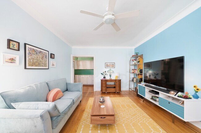 Foto del edificio - 107 Kensington Ave