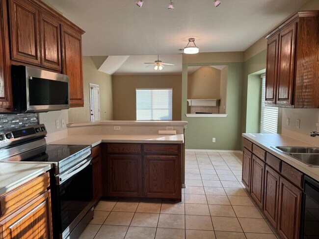 Photo - 1535 Steamboat Trail House