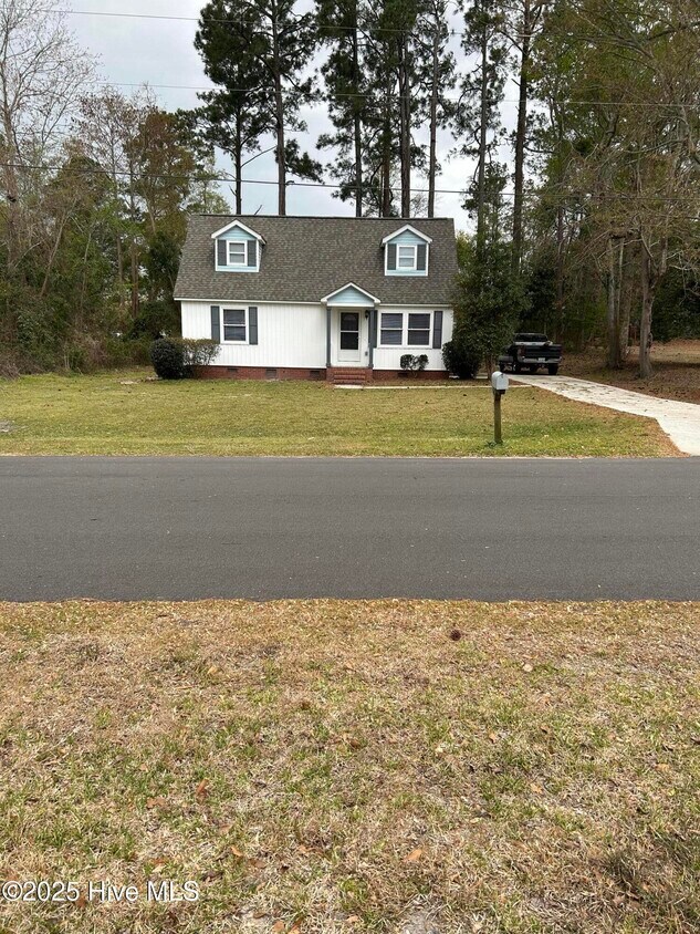 Primary Photo - 153 Graystone Rd