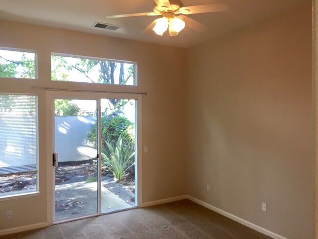 Building Photo - Duet in Summerset 1 (55+)