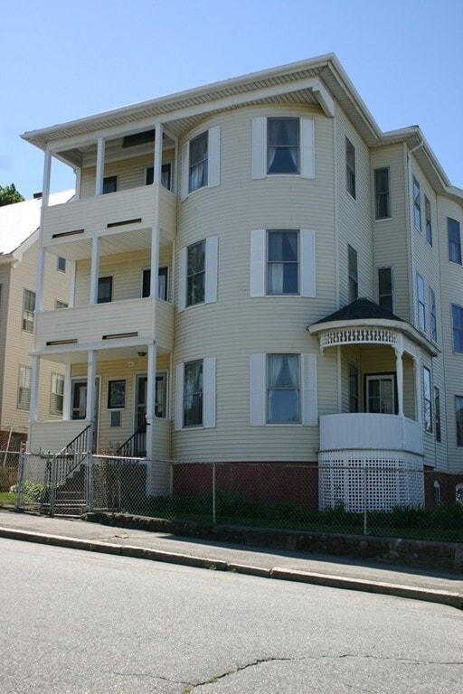 Building Photo - 30 Pattison St
