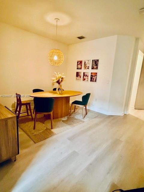 Foto del edificio - 3428 W 106th St