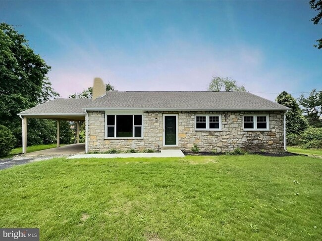 Building Photo - 2920 Walton Rd