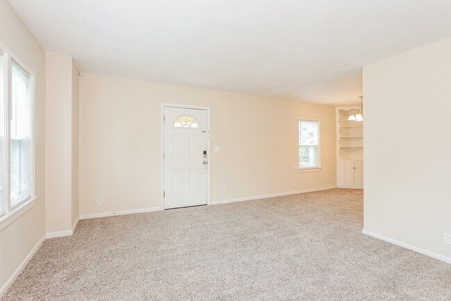 Foto del edificio - 4908 Dundee Rd