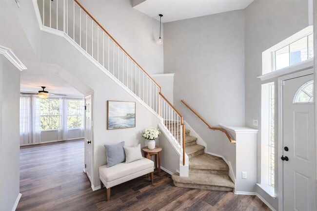 Building Photo - 9313 Sanford Dr