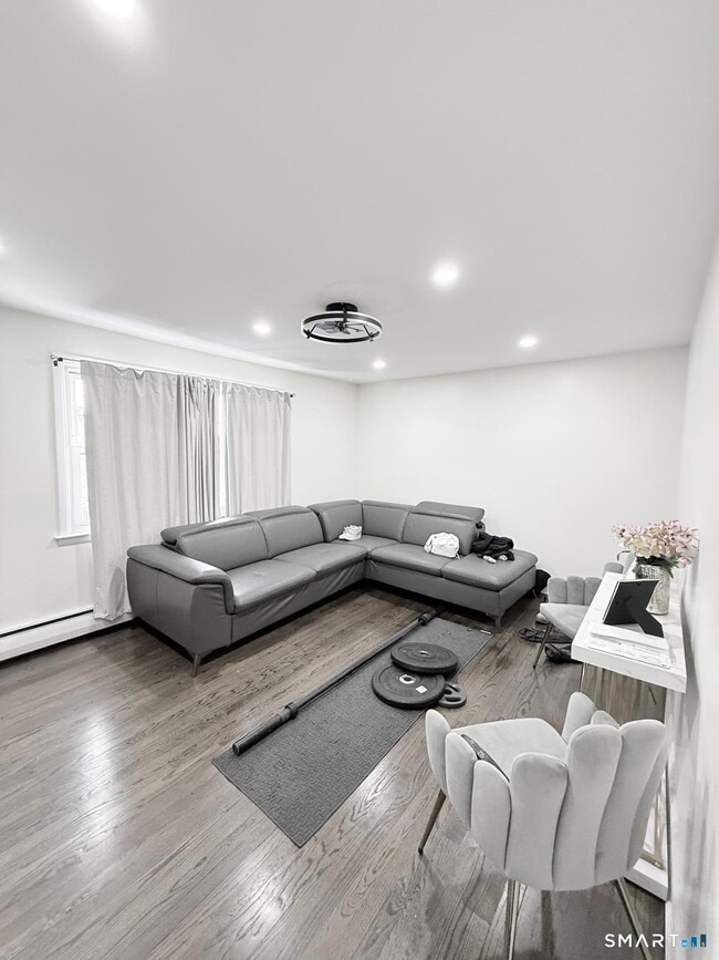 Foto del edificio - 243 Sunshine Cir