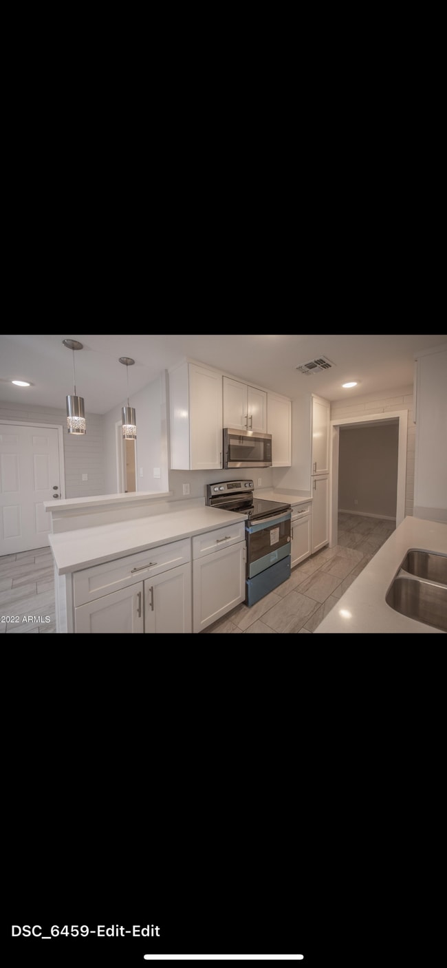 Foto del edificio - 2921 W Highland Ave