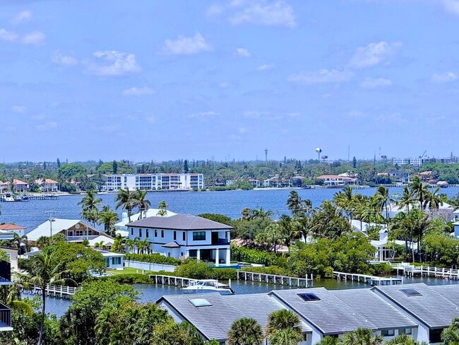 Building Photo - 3546 S Ocean Blvd