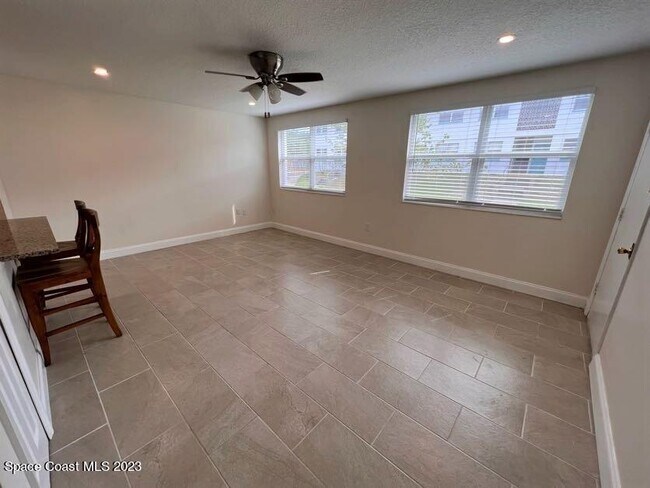 Foto del edificio - 8401 N Atlantic Ave
