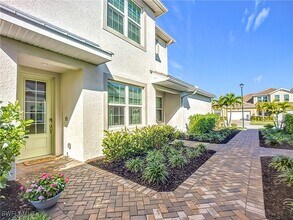 Building Photo - 4664 Arboretum Cir