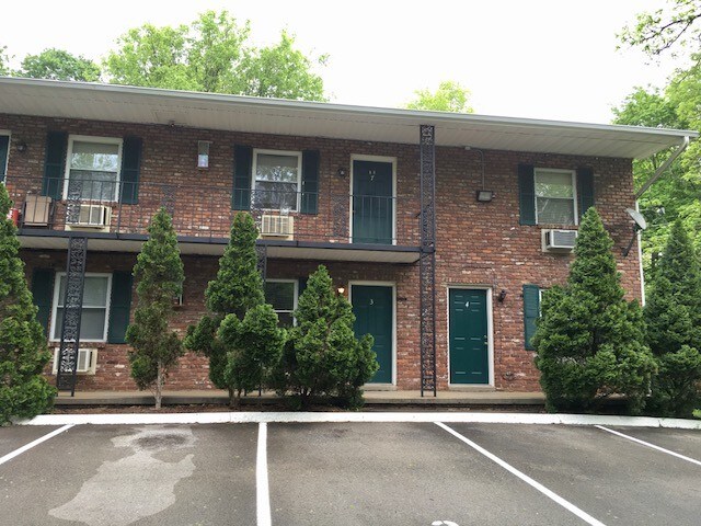 Primary Photo - 406 Watauga Dr