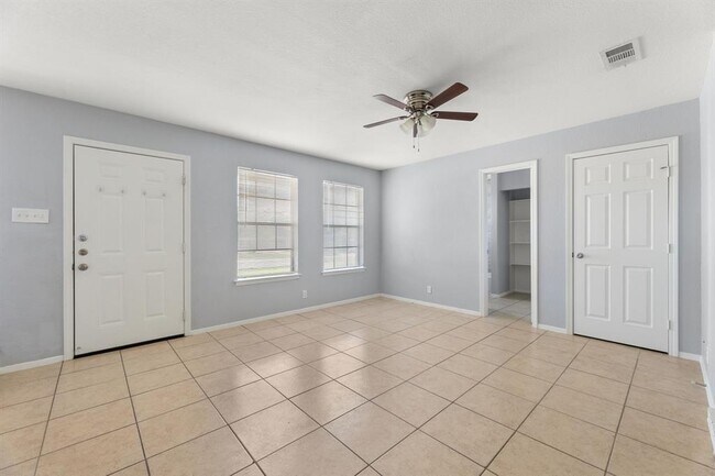 Building Photo - 3802 Foust Trail