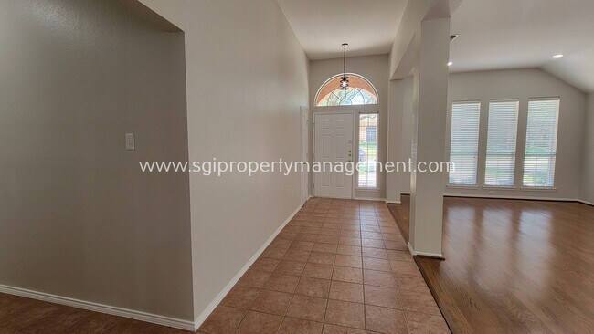 Building Photo - 1403 Lighthouse Ln