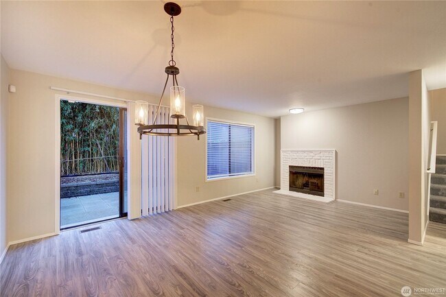 Foto del edificio - 2Bd/1.5Ba Kirkland Townhome