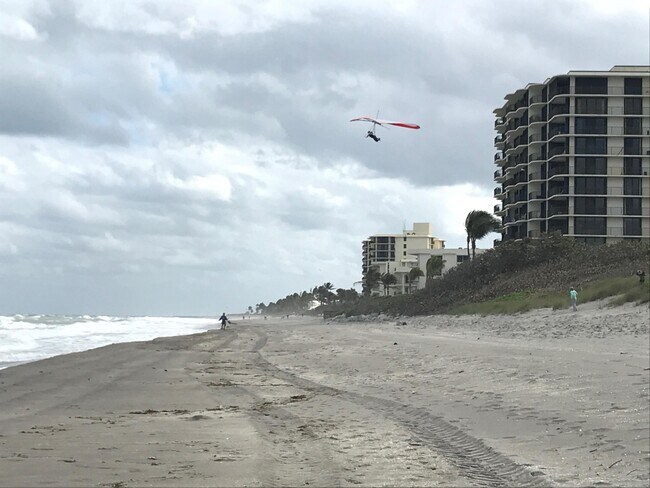 Building Photo - 100 Ocean Trail Way