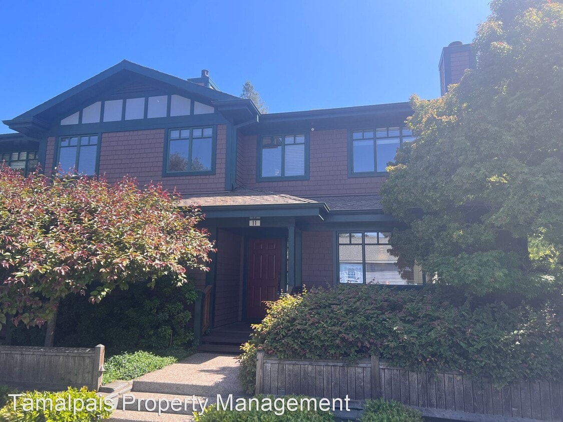 Primary Photo - 2 br, 2.5 bath House - 11 Ward St