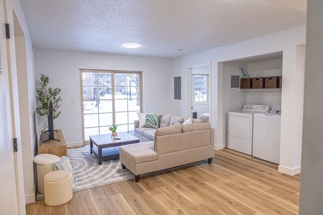 Building Photo - Elevate Apartments