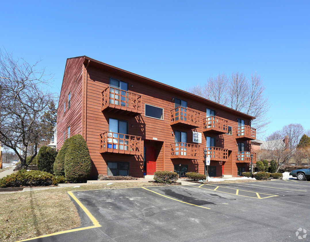 Primary Photo - Leona Court