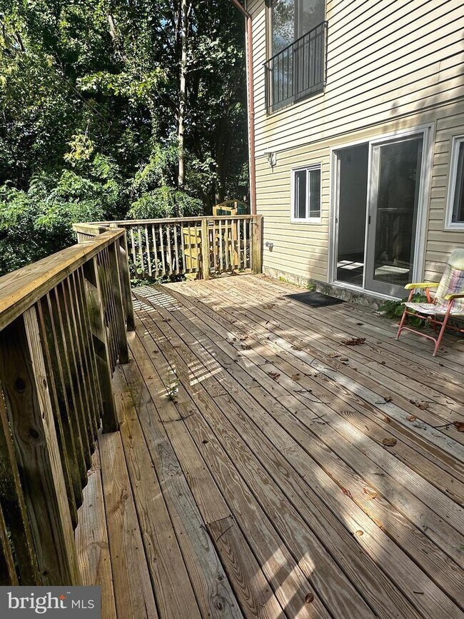 Building Photo - 255 Greenough St