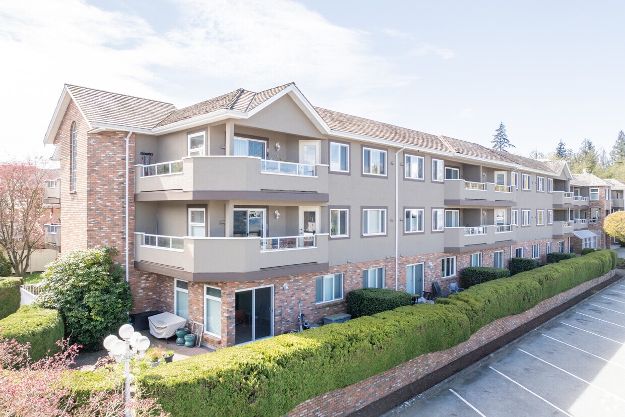 Primary Photo - Semiahmoo Estates