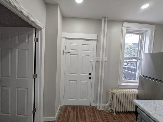 Building Photo - 295 Avenue B