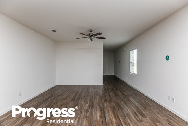 Building Photo - 6108 Harrah Ln