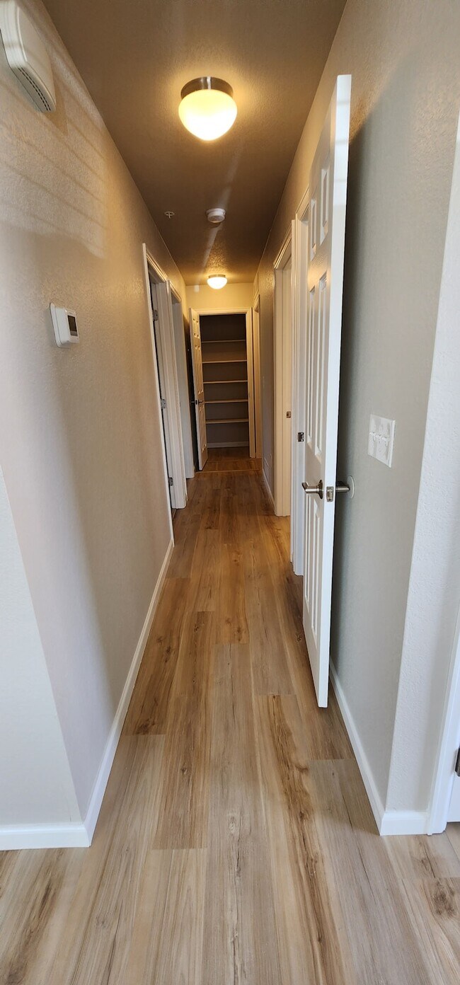 1724 Hampton S Unit 101, Colorado Springs, CO 80906 Room for Rent in