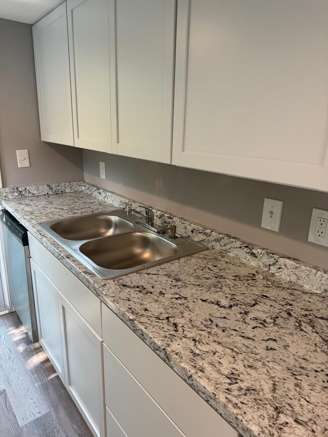 Foto del edificio - 1914 Wood Ave